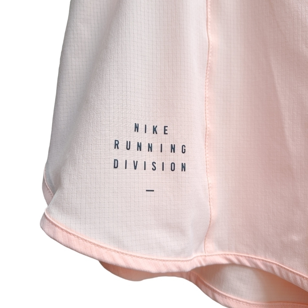 NWT Nike Running Division Side Zip Shorts, Size Large - Picture 11 of 15